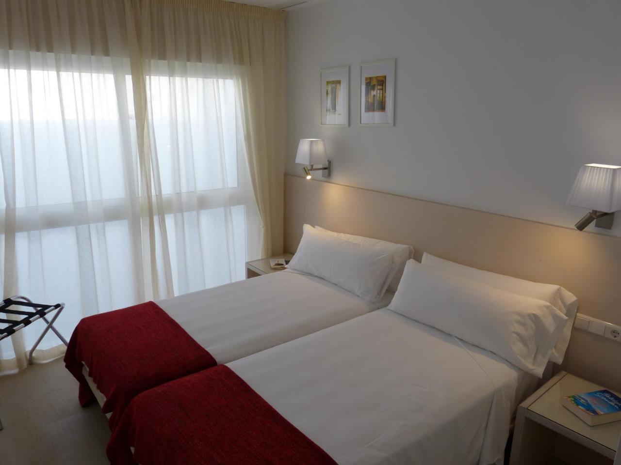 Apartamentos Patagonia Sur Cadix Extérieur photo